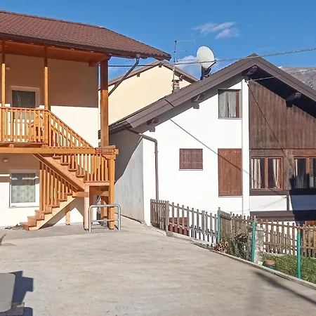 Casa de Férias 2 Bedroom Pet Friendly In Lamon