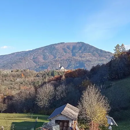 2 Bedroom Gorgeous In Hébergement de vacances