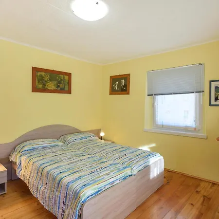 Vakantiehuis 2 Bedroom Gorgeous In